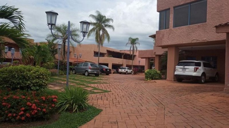 Foto Casa en Venta en Valencia, Carabobo - U$D 170.000 - CAV134578 - BienesOnLine