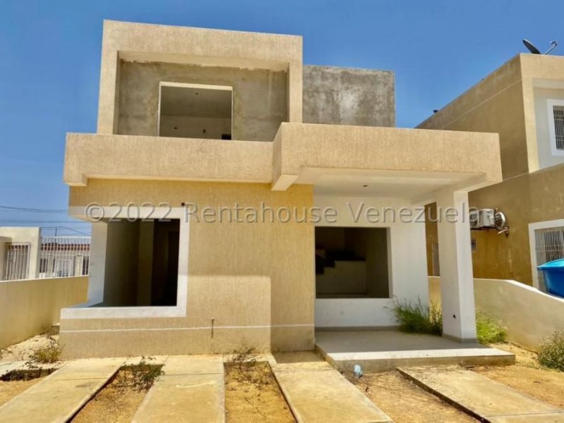 Foto Casa en Venta en punto fijo, Punto Fijo, Falcón - U$D 33.000 - CAV171991 - BienesOnLine