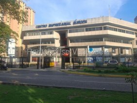 Local en Venta en  Maracay, Aragua
