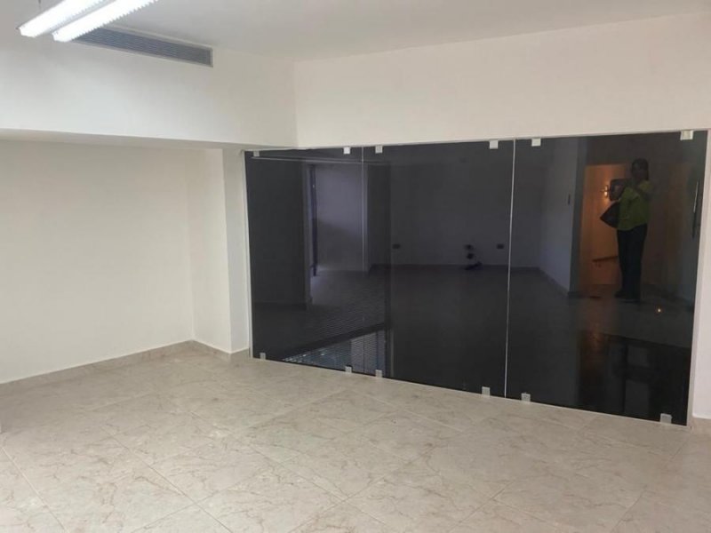 Foto Oficina en Venta en MAÑONGO, MAÑONGO, Carabobo - U$D 99.999 - OFV210950 - BienesOnLine