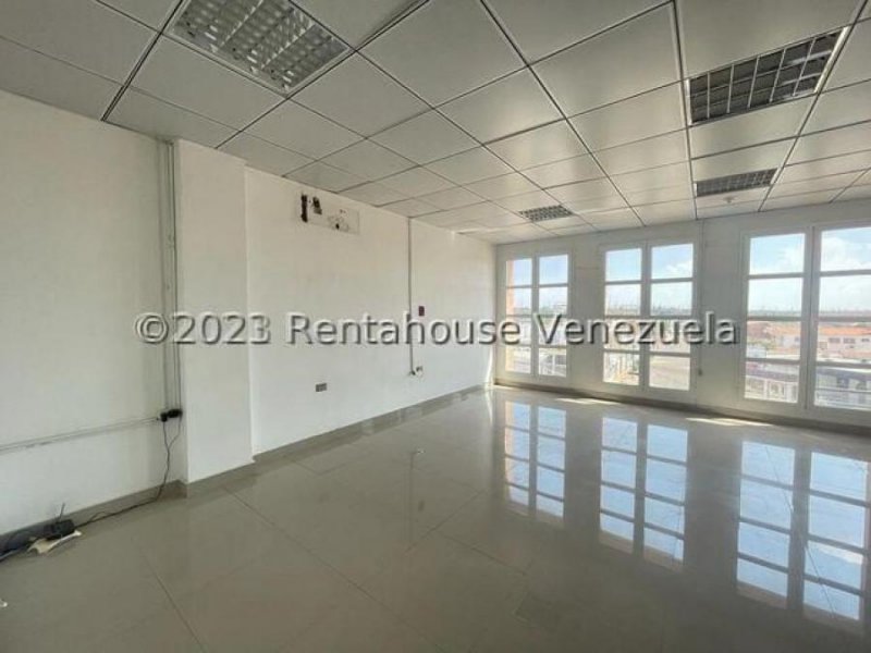 Foto Local en Venta en Punto Fijo, Falcón - U$D 15.000 - LOV195420 - BienesOnLine