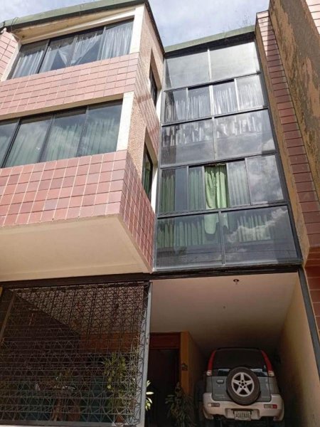 EN VENTA TOWNHOUSE EN ESTADO MIRANDA. LUISA MEZONES VENDE