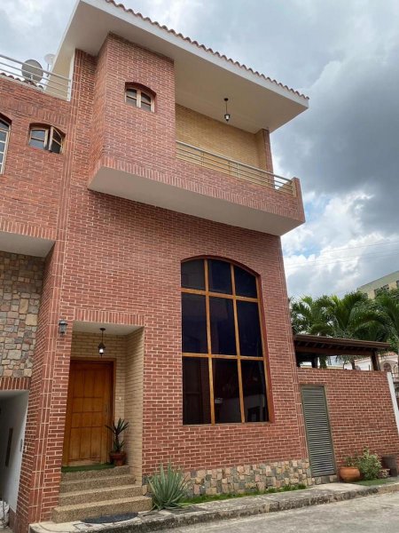 Foto Casa en Venta en VALENCIA, AGUA BLANCA, Carabobo - U$D 95.000 - CAV201320 - BienesOnLine