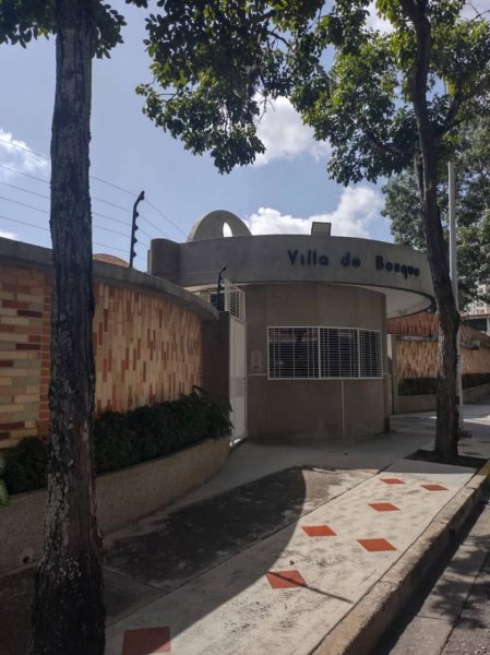 En Venta Townhouse en Villas del Bosque, Urb. El Bosque  Edo Carabobo