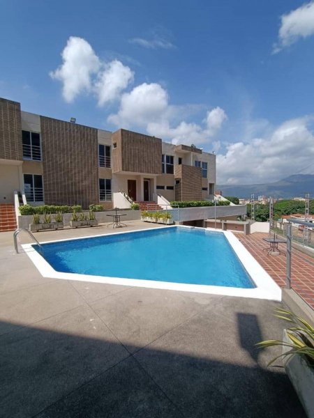 Casa en Alquiler en Res.altos de Aricague Naguanagua, Carabobo