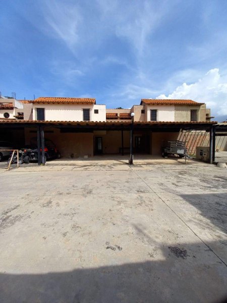 Quinta en Venta en Urbanización Tazajal. Naguanagua, Carabobo