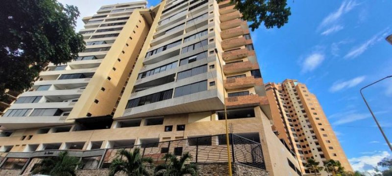 Apartamento en Venta en  LAS CHIMENEAS, Carabobo