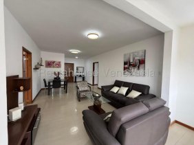 Apartamento en Alquiler en Colinas de Bello Monte Caracas, Distrito Federal