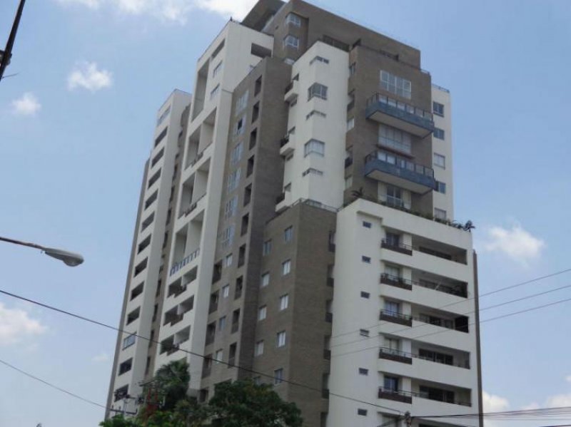 Foto Apartamento en Venta en Barquisimeto, Lara - BsF 220.000.000 - APV85583 - BienesOnLine