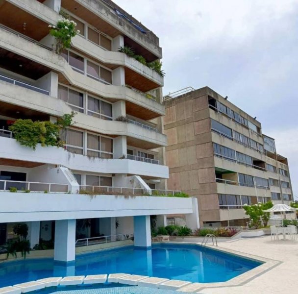 Apartamento en Venta en Caraballeda Caribe, Vargas