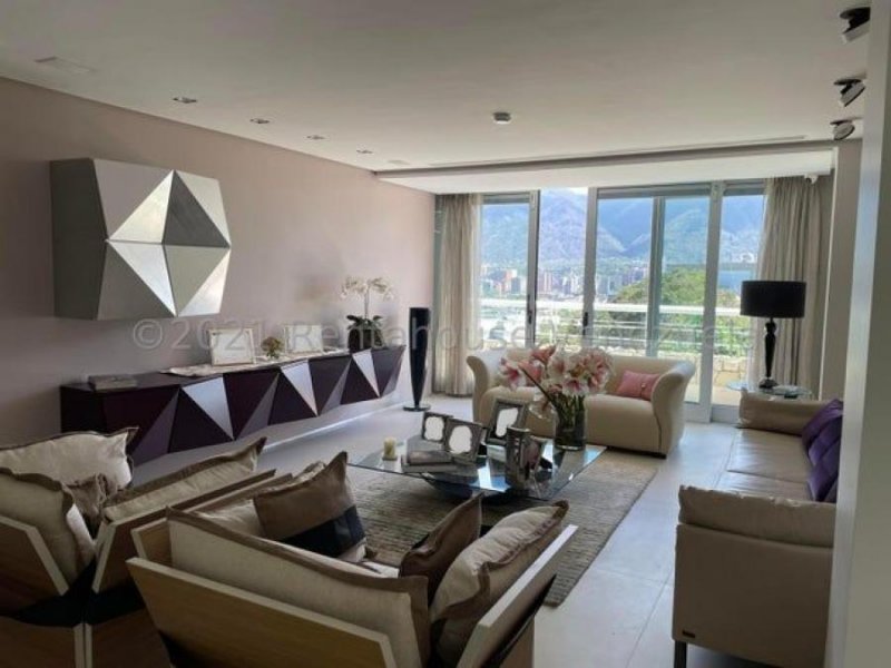 Espectacular Apartamento en Venta en Las Mercedes. 