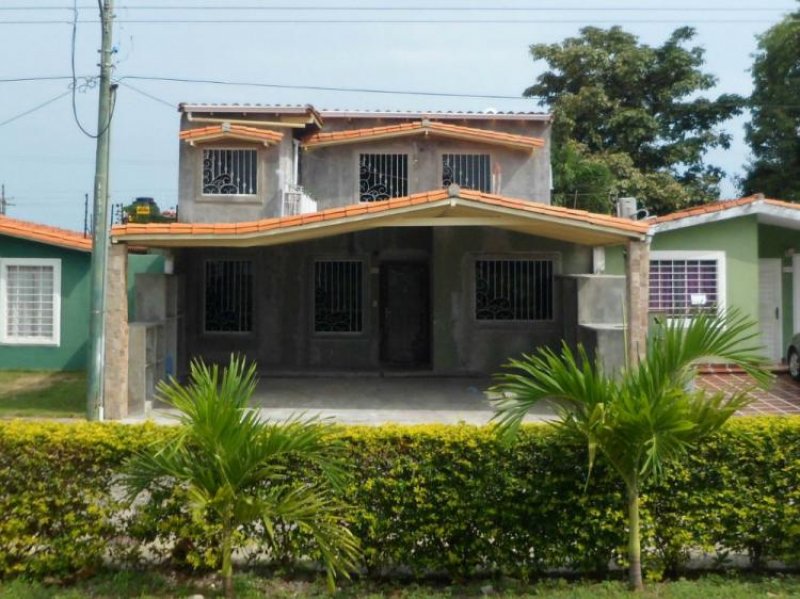 Foto Casa en Venta en Acarigua, Acarigua, Portuguesa - BsF 120.000.000 - CAV92312 - BienesOnLine