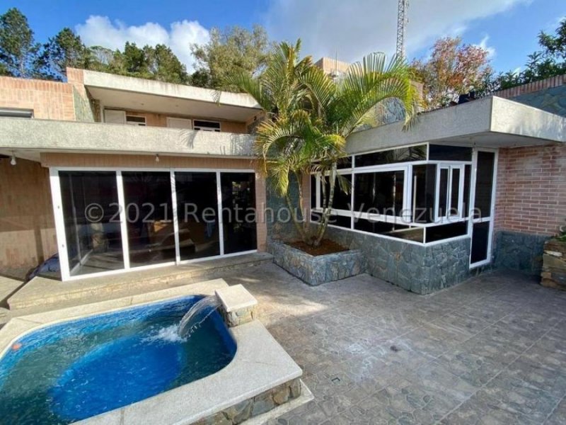 Foto Casa en Venta en Los Castores, San Antonio de Los Altos, Miranda - U$D 495.000 - CAV154631 - BienesOnLine