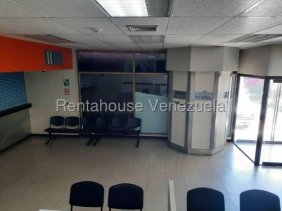 Espectacular Local Comercial. Ideal para Bancos, Empresas de Seguros y de Actividades Administrativa