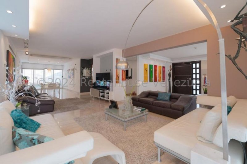 Foto Casa en Venta en Los Naranjos del Cafetal, Caracas, Distrito Federal - U$D 475.000 - CAV224862 - BienesOnLine