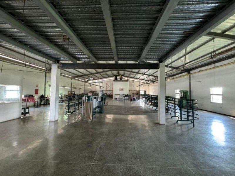 Foto Galpon en Venta en zona industrial valencia, Valencia, Carabobo - BsF 350.000 - GAV238536 - BienesOnLine