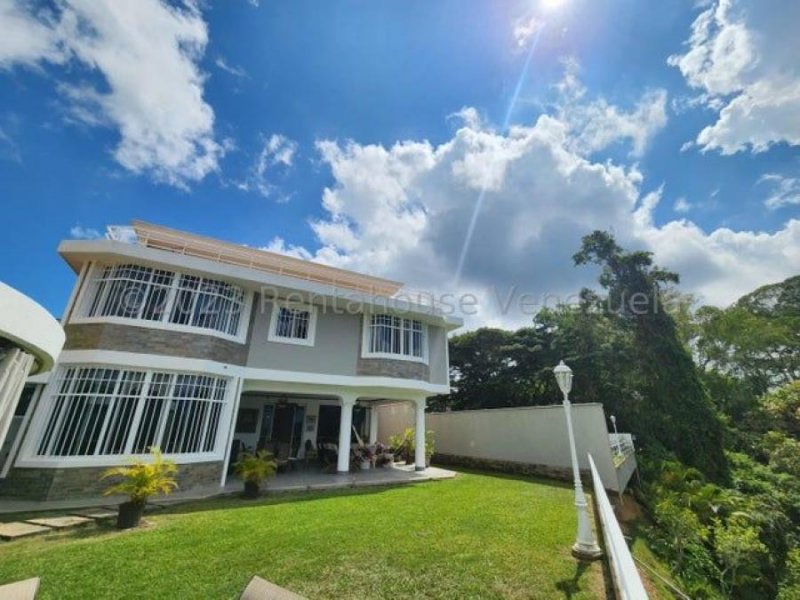 Casa en Venta en LOMAS DE LA LAGUNITA Caracas, Distrito Federal