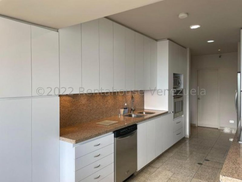 ESTUPENDO APARTAMENTO EN VENTA EN CHULAVISTA