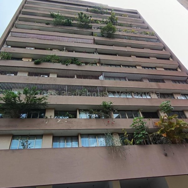 Excelente Apartamento en Venta Colinas de Quinta Altamira Caracas 23-27730