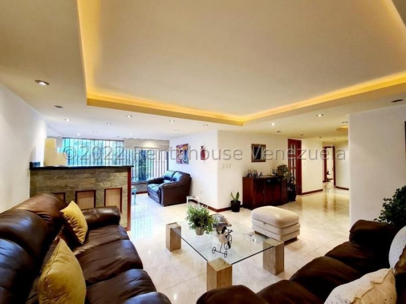 Apartamento en Venta en Los Naranjos del Cafetal Caracas, Distrito Federal