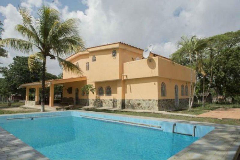 Foto Casa en Venta en Cabudare, Lara - BsF 1.280.000.000 - CAV96483 - BienesOnLine