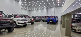 Excelente local comercial en venta  Los Cortijos de Lourdes 