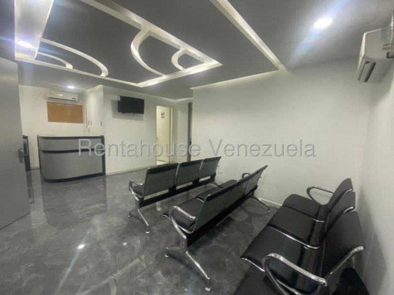 Excelente oficina en alquiler en el Centro Comercial El Recreo