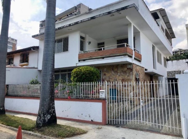 Foto Casa en Venta en Baruta. Estado Miranda., Nuestra Señora del Rosario de Baruta, Miranda - U$D 220.000 - CAV238971 - BienesOnLine