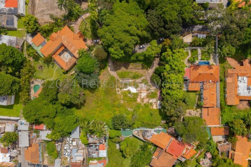 Terreno en Venta en Country Club Caracas, Distrito Federal