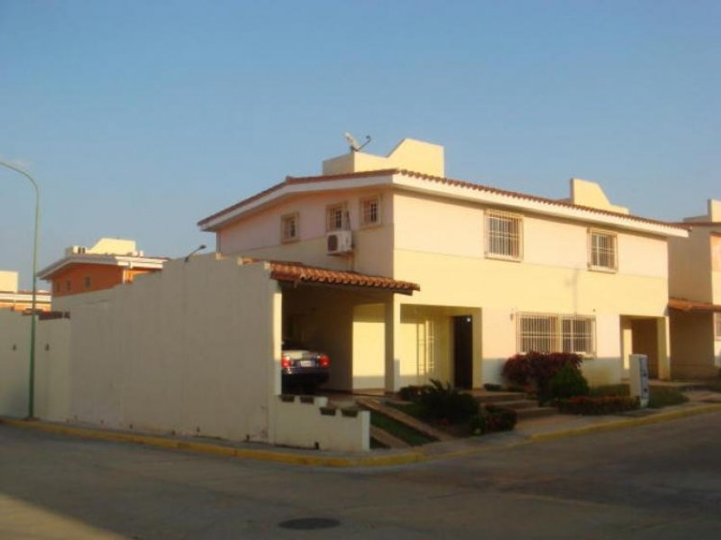 Foto Casa en Venta en Cabudare, Lara - CAV74893 - BienesOnLine