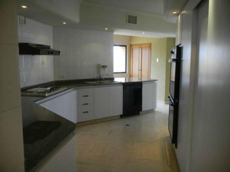 Foto Apartamento en Venta en Maracaibo, Zulia - BsF 57.000.000 - APV51256 - BienesOnLine