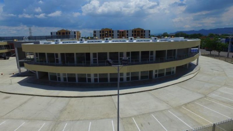 Foto Local en Venta en Paraparal, C.C. Paraparal Plaza, Carabobo - BsF 20.000 - LOV106120 - BienesOnLine