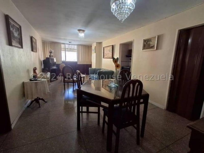 Apartamento en Venta en Girardot Maracay, Aragua