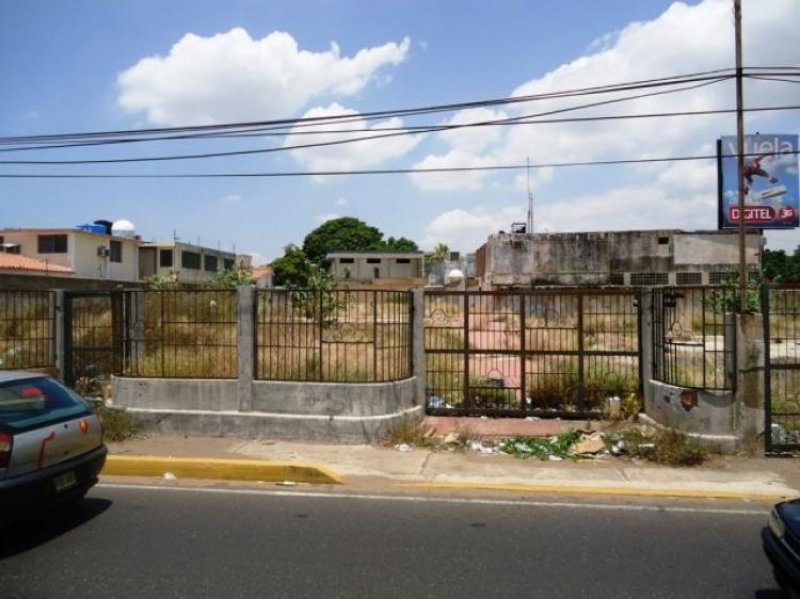 Foto Terreno en Venta en Av. Universidad, Maracaibo, Zulia - BsF 4.500.000 - TEV41546 - BienesOnLine