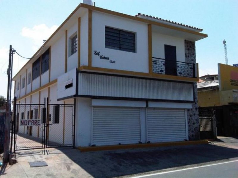 Foto Local en Venta en Las Delicias, Maracaibo, Zulia - BsF 3.000.000 - LOV42835 - BienesOnLine