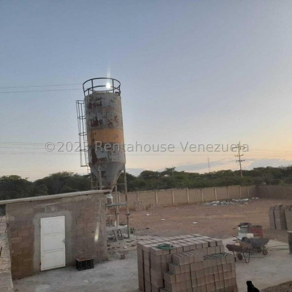 Foto Galpon en Venta en Dabajuro, Falcón - U$D 80.000 - GAV237669 - BienesOnLine