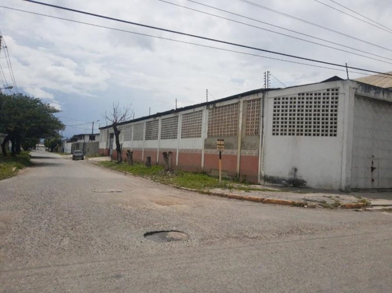 Foto Galpon en Venta en Iribarren, Barquisimeto, Lara - U$D 120.000 - GAV200880 - BienesOnLine