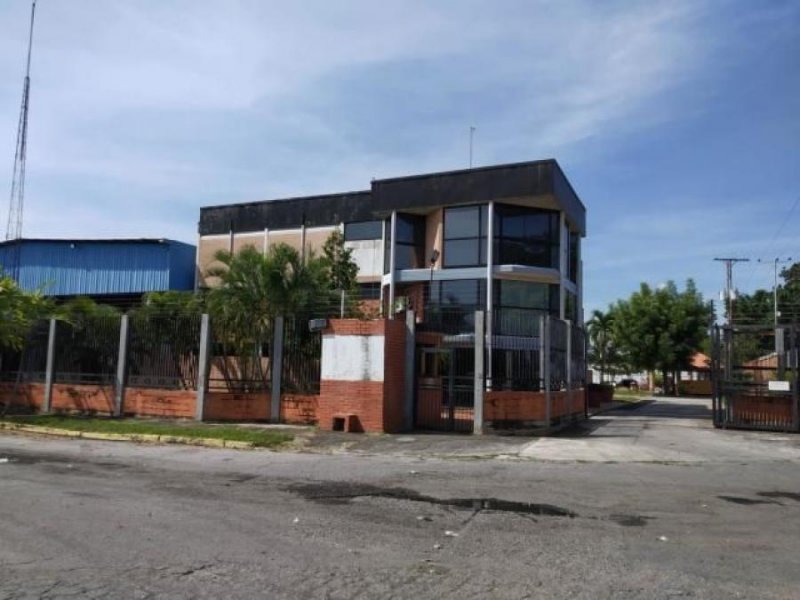 Foto Galpon en Alquiler en Zona industrial, Valencia, Carabobo - U$D 2.500 - GAA152046 - BienesOnLine