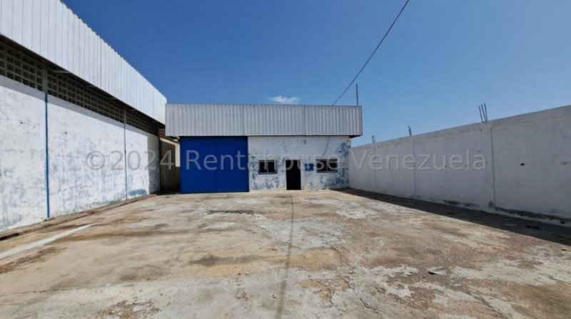 Galpon en Venta en Centro, Falcon MLS #25-12133 GR 