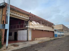 Galpon en Venta en Caracciolo Parra Pérez Maracaibo, Zulia
