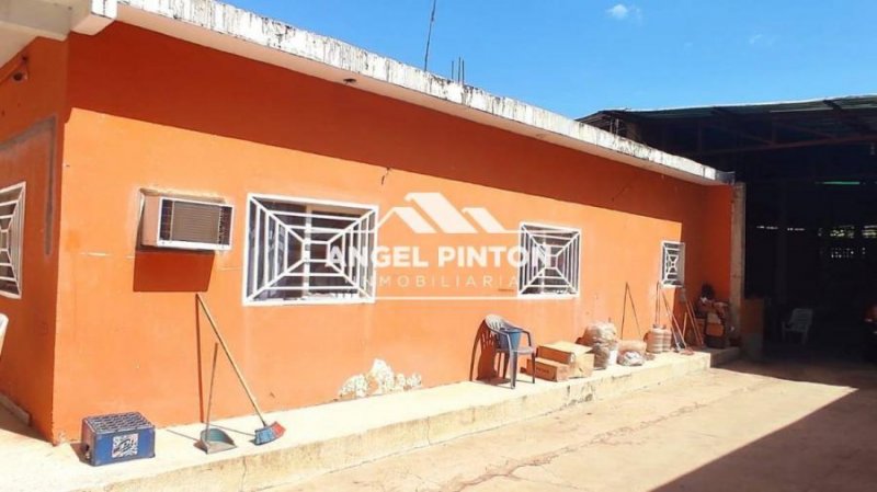 Foto Galpon en Venta en Maracaibo, Zulia - U$D 45.000 - GAV245464 - BienesOnLine