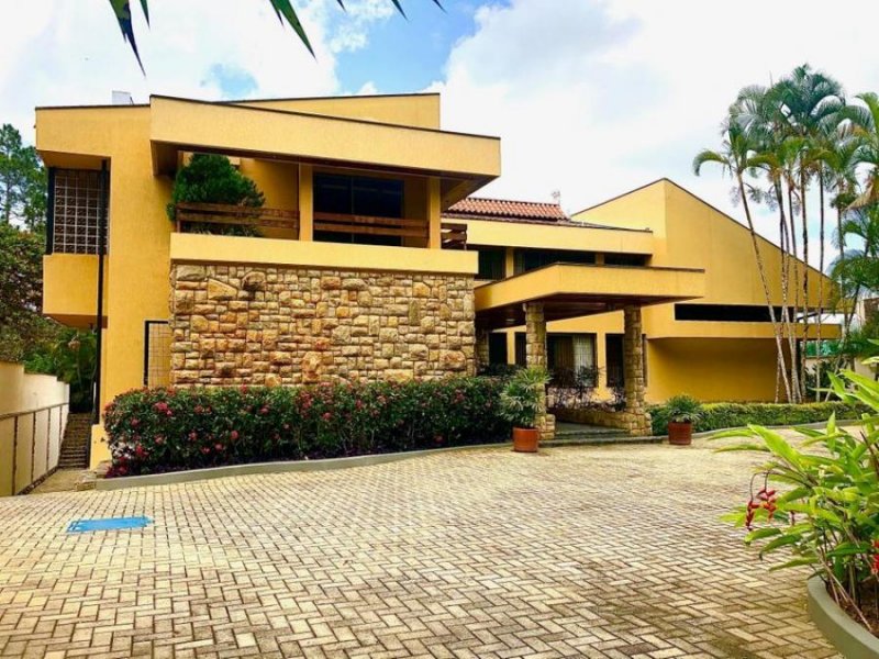 Foto Casa en Venta en LA LAGUNITA COUNTRY CLUB, Distrito Federal - U$D 620.000 - CAV144370 - BienesOnLine