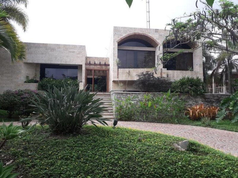 Foto Casa en Venta en Valencia, Carabobo - U$D 800.000 - CAV209674 - BienesOnLine