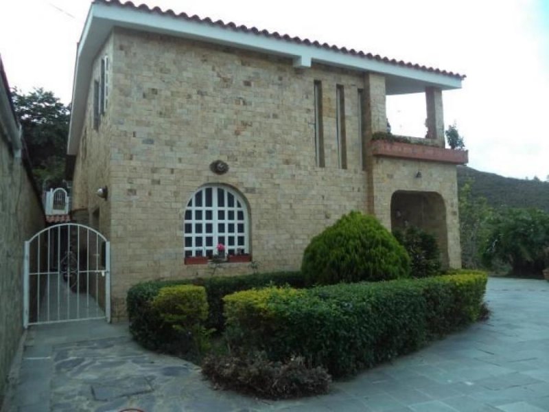 Casa en Venta en Club de Campo San Antonio de Los Altos, Miranda