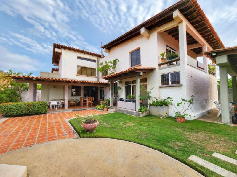 Casa en Venta en Lecheria Lechería, Anzoátegui