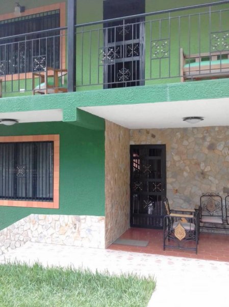 Quinta en Venta en  LOS CERRITOS, VIA LA PUERTA(5 MINUTOS), Trujillo