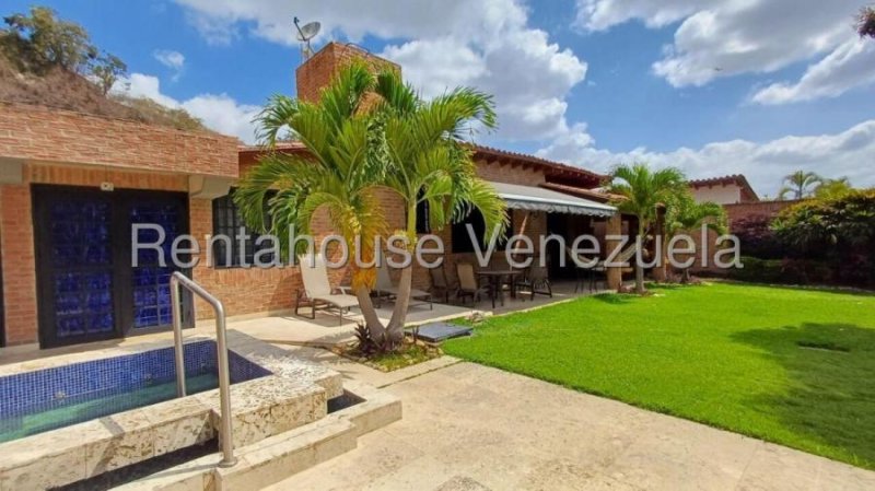 Hermosa y amplia casa en Prados del Este 