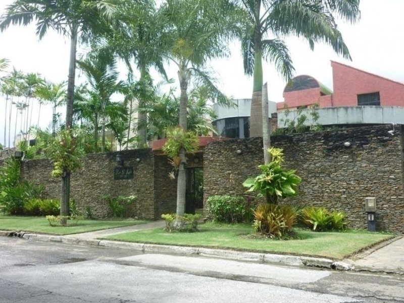 Foto Casa en Venta en GUATAPARO, Valencia, Carabobo - U$D 700.000 - CAV140924 - BienesOnLine