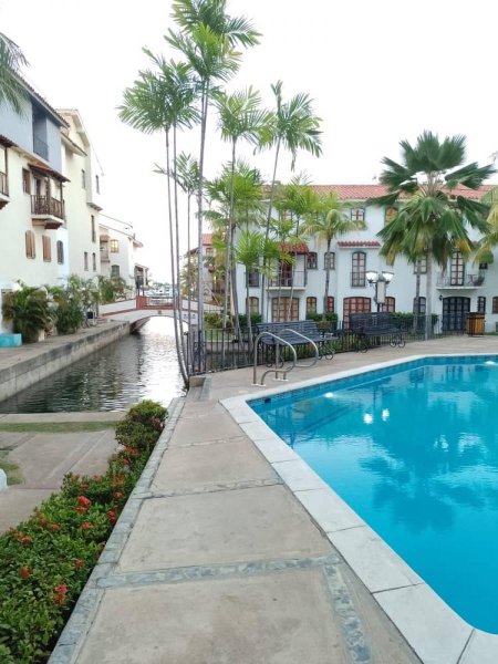 Foto Apartamento en Venta en Diego Bautista Urbaneja, Anzoátegui - U$D 58.000 - APV209097 - BienesOnLine