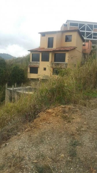 Foto Casa en Venta en COLINAS DE CORRALITO, EL HATILLO, Miranda - BsF 90.000 - CAV115330 - BienesOnLine